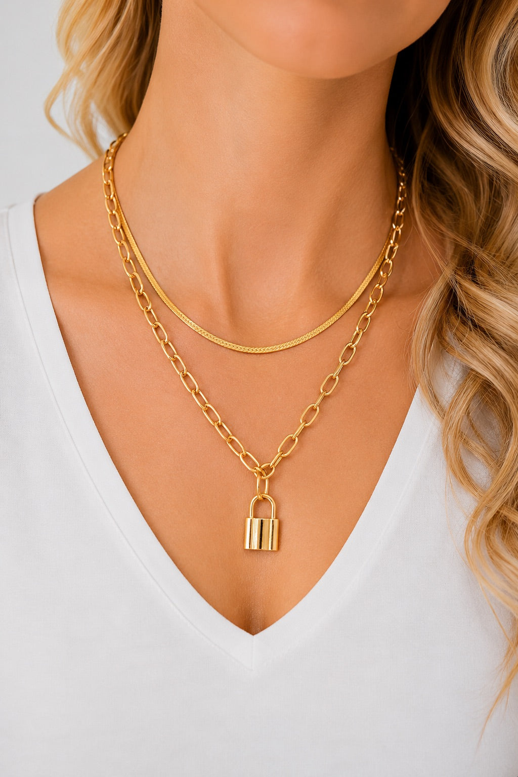 GOLDEN LOCK NECKLACE