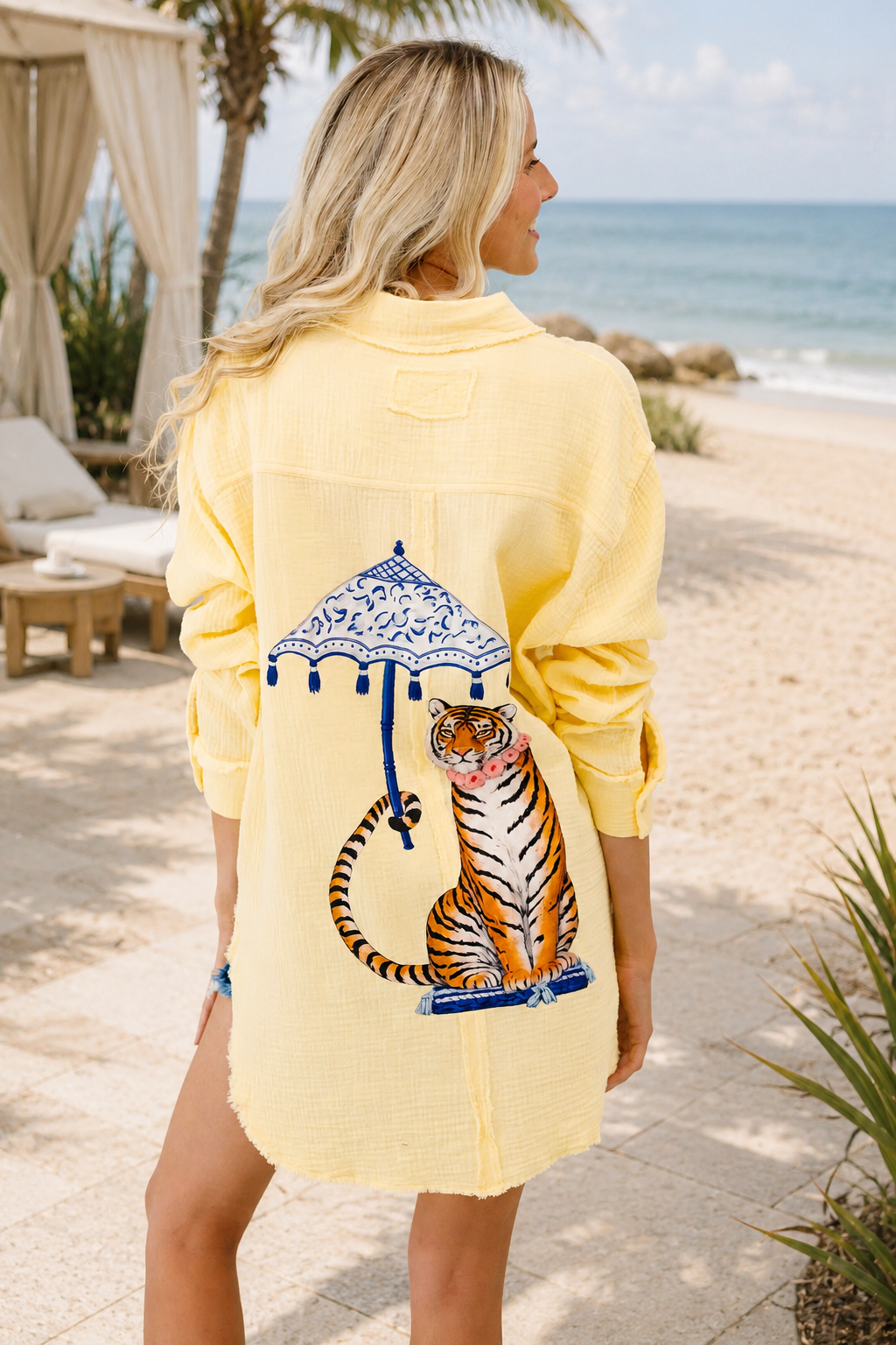 COASTAL TIGER YELLOW BUTTON DOWN Button Down Judith March