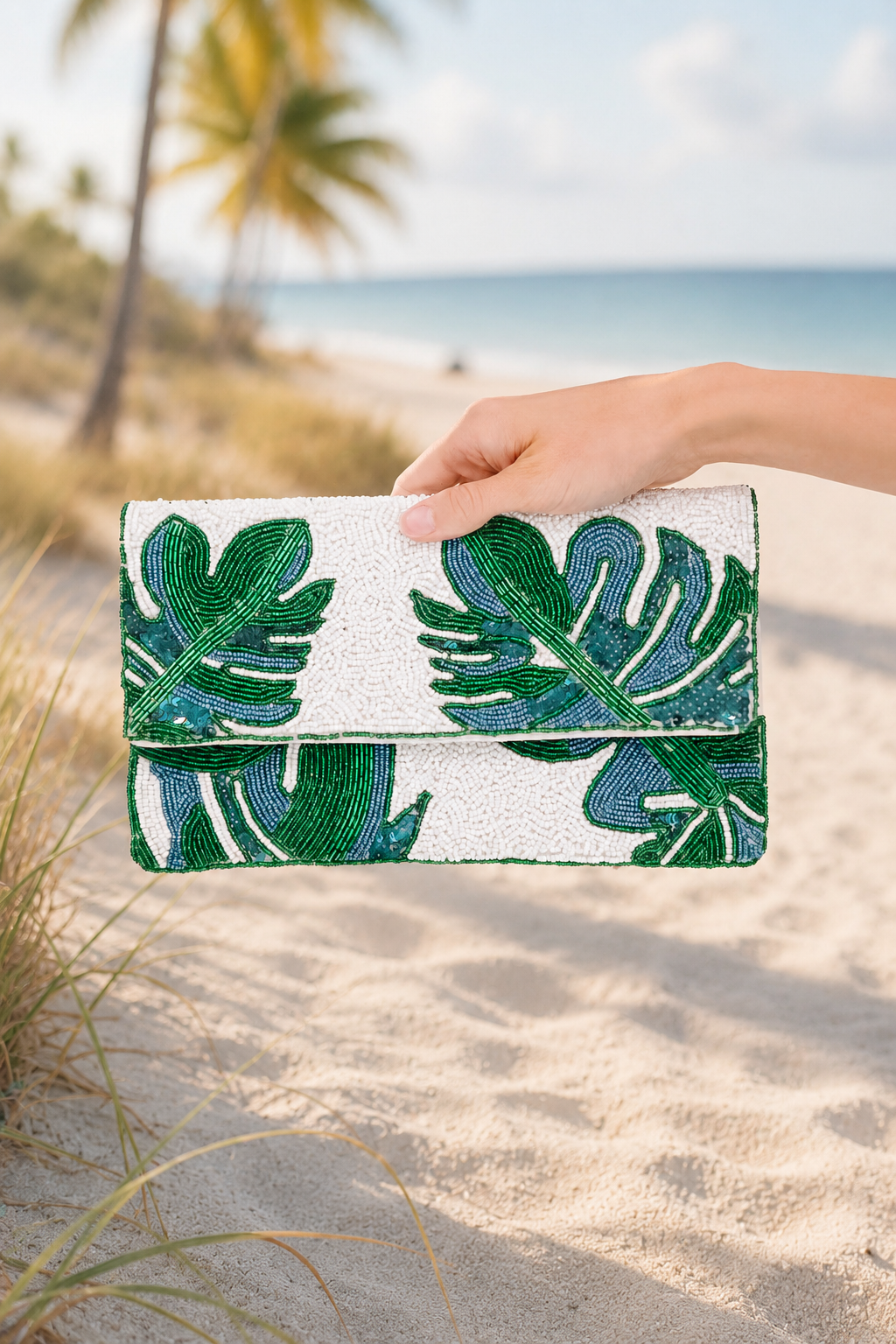 PALM PARADISE BEADED CLUTCH PURSE Judith March