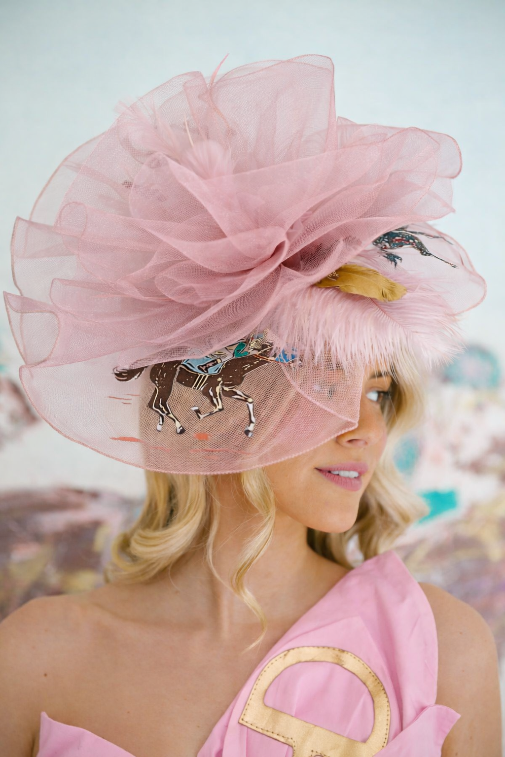 RACE SEASON PINK FASCINATOR – Judith March