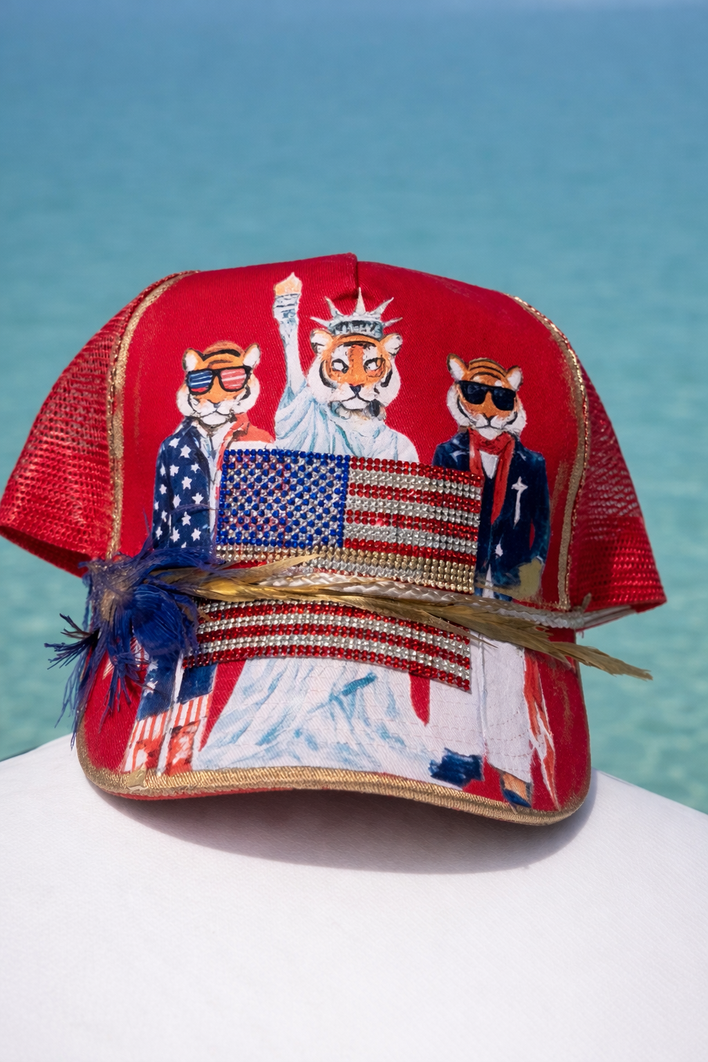 THE AMERICANA RED STRUCTURED HAT HAT Judith March