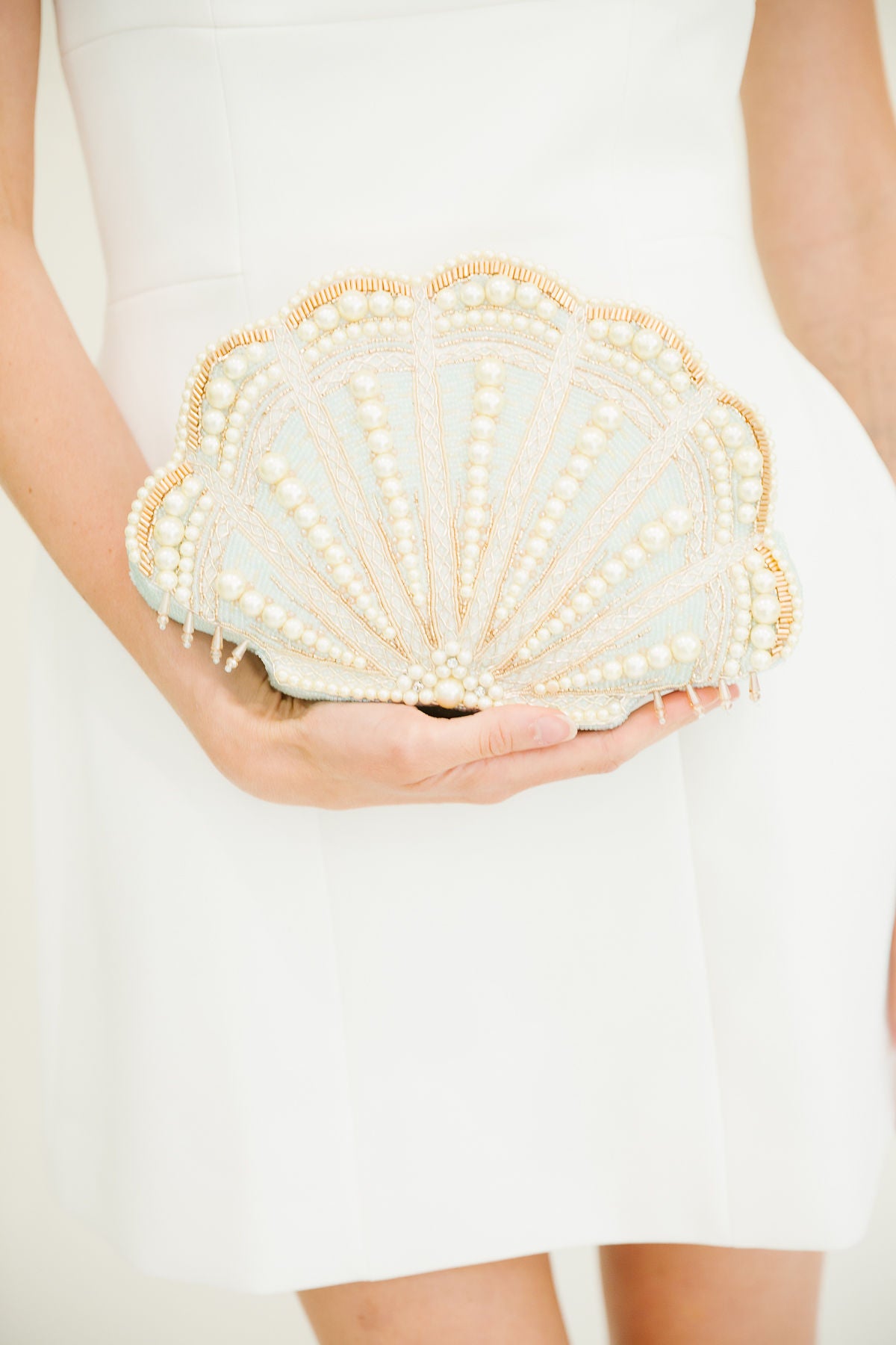 PEARL TIDE CLUTCH PURSE Judith March