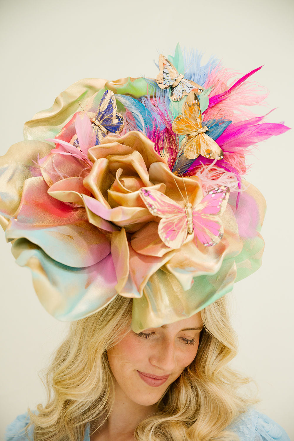 FLUTTERING FANTASY FASCINATOR FASCINATOR Judith March