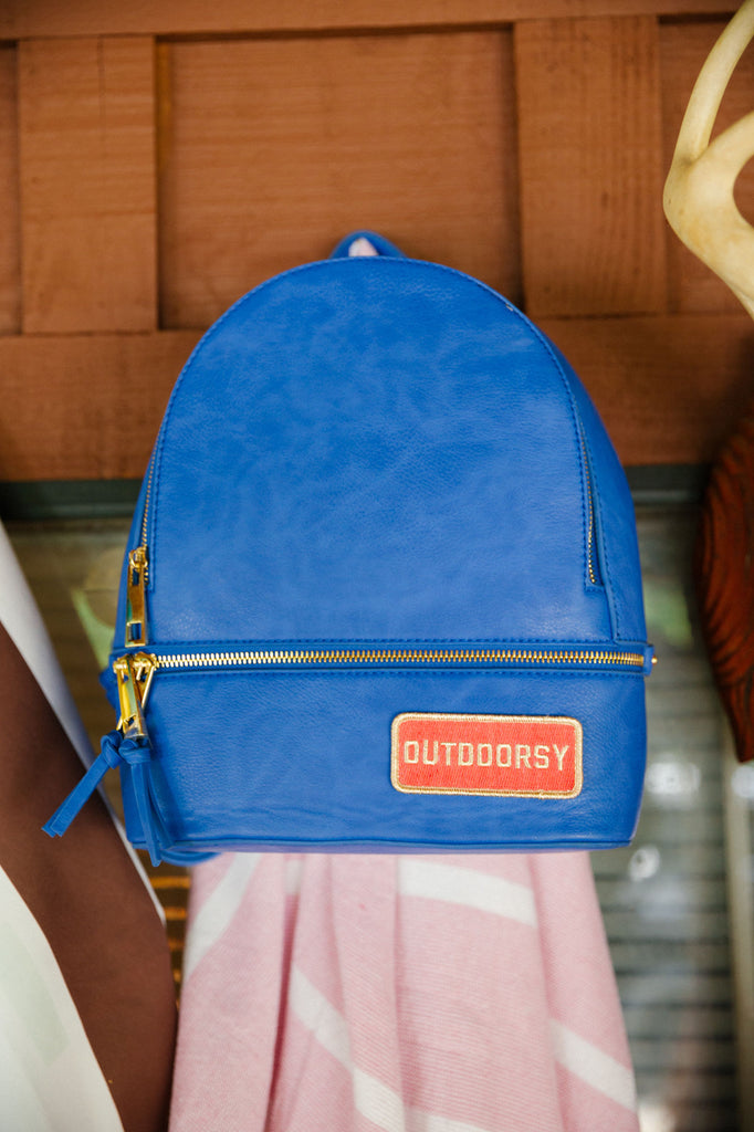 OUTDOORSY BLUE LEATHER BACKPACK