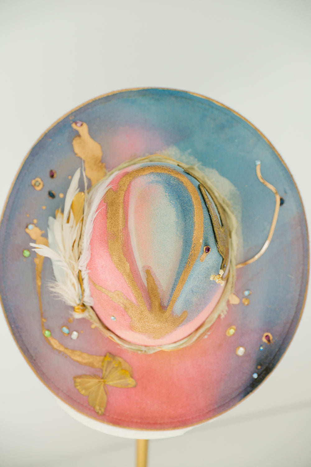 THE RAINBOW SKIES RANCHER HAT RANCHER HAT Judith March   