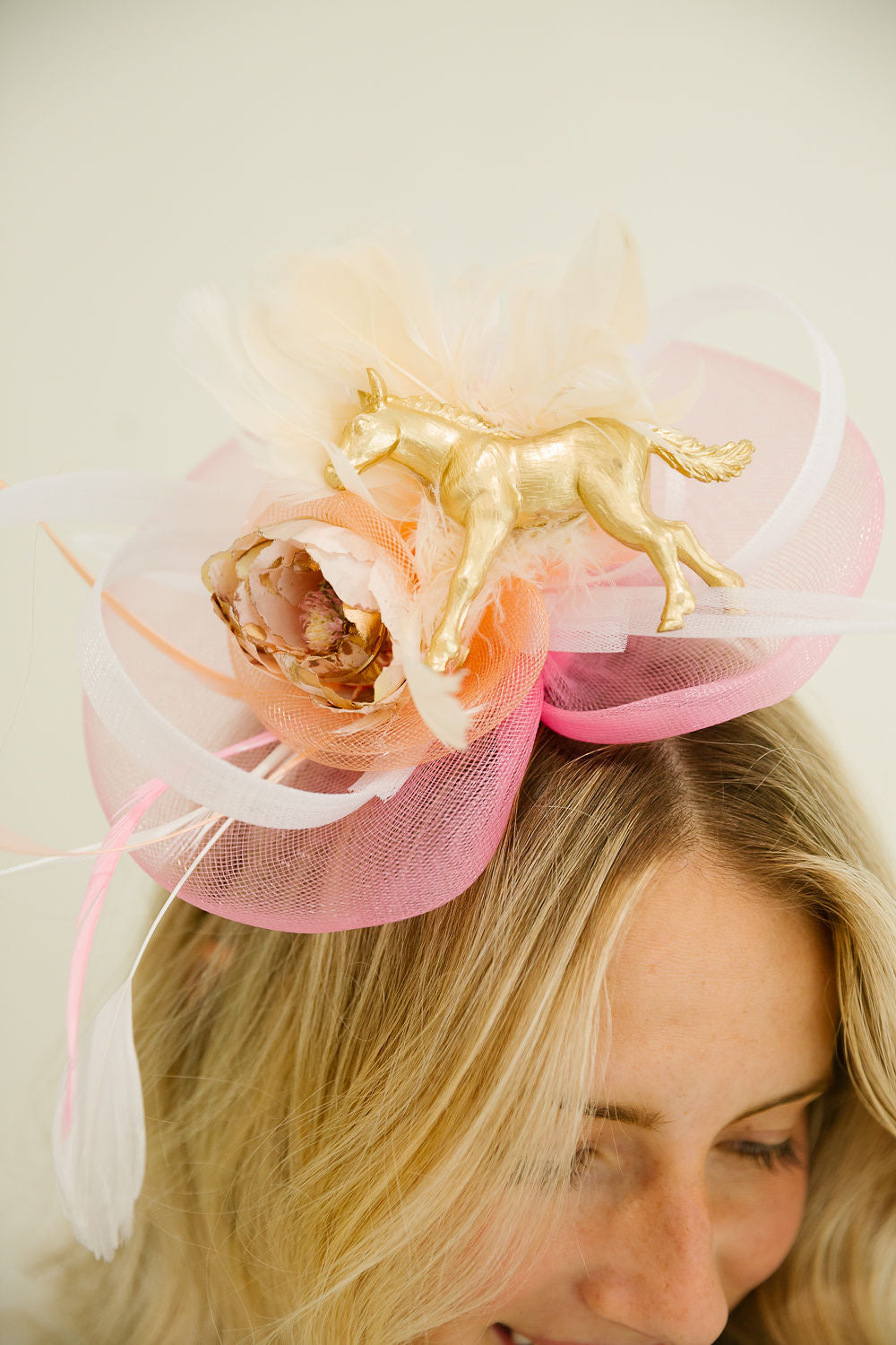 CHAMPAGNE CANTER FASCINATOR FASCINATOR Judith March