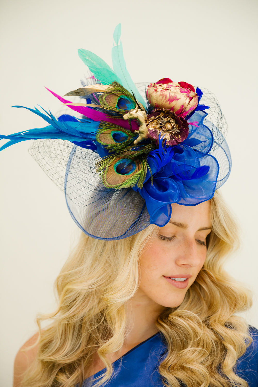 SAPPHIRE BLOOM FASCINATOR FASCINATOR Judith March