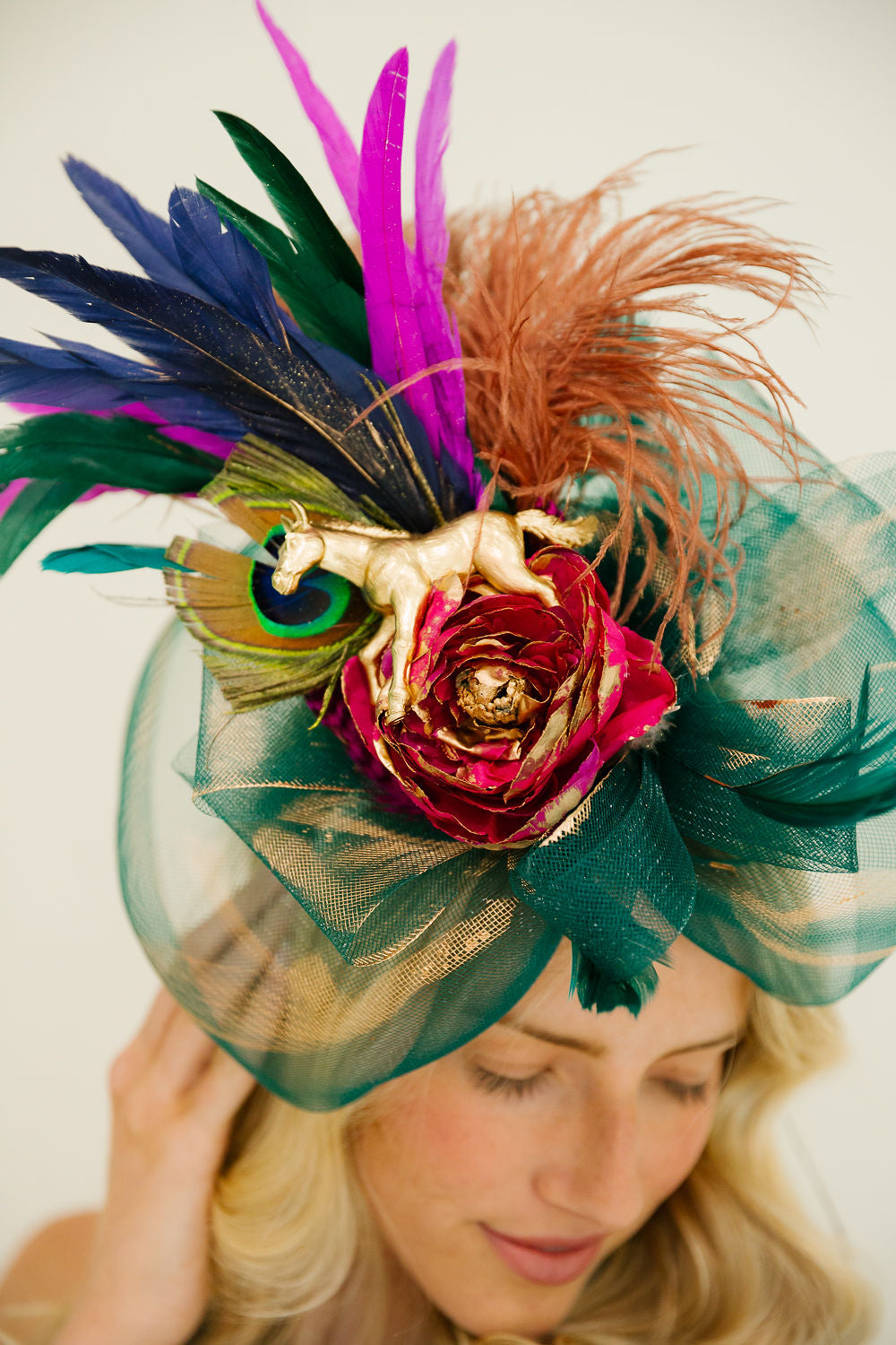 EMERALD GALLOP FASCINATOR FASCINATOR Judith March