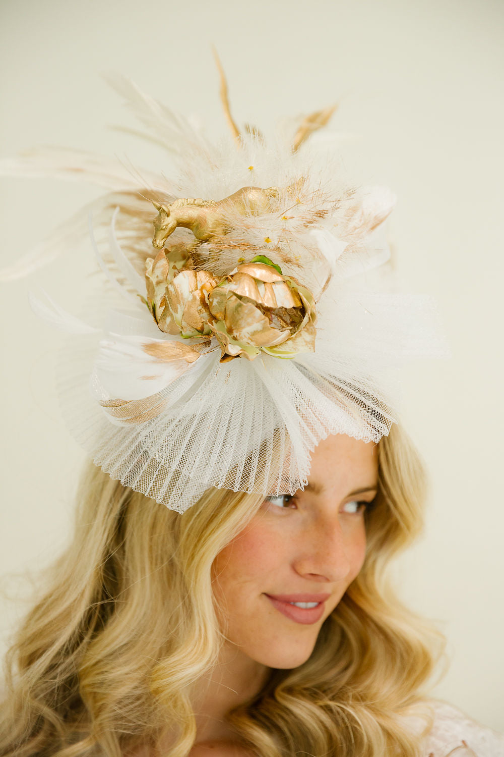 CLOUD CANTER FASCINATOR FASCINATOR Judith March