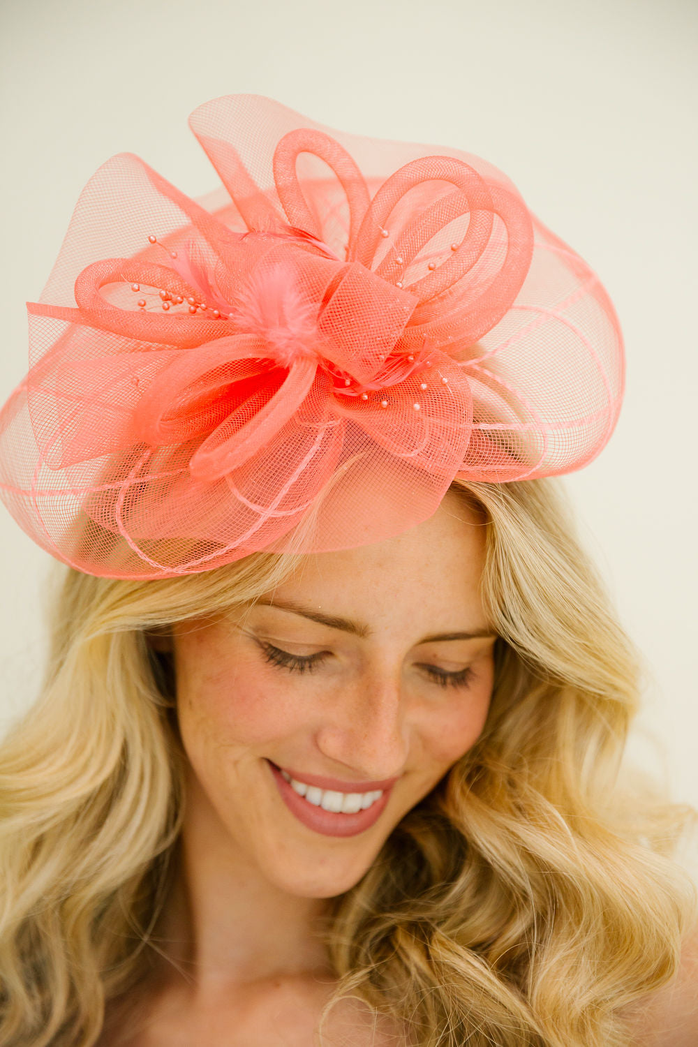 CORAL MUSE FASCINATOR FASCINATOR Judith March