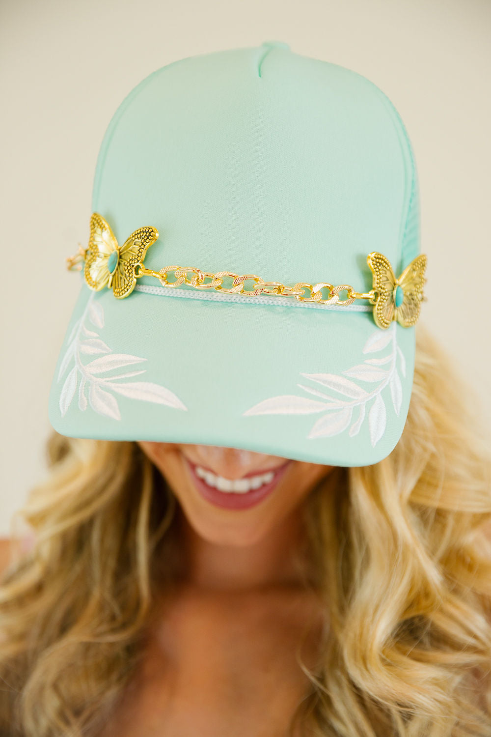 BUTTERFLY CHAIN MINT TRUCKER HAT TRUCKER HAT Judith March