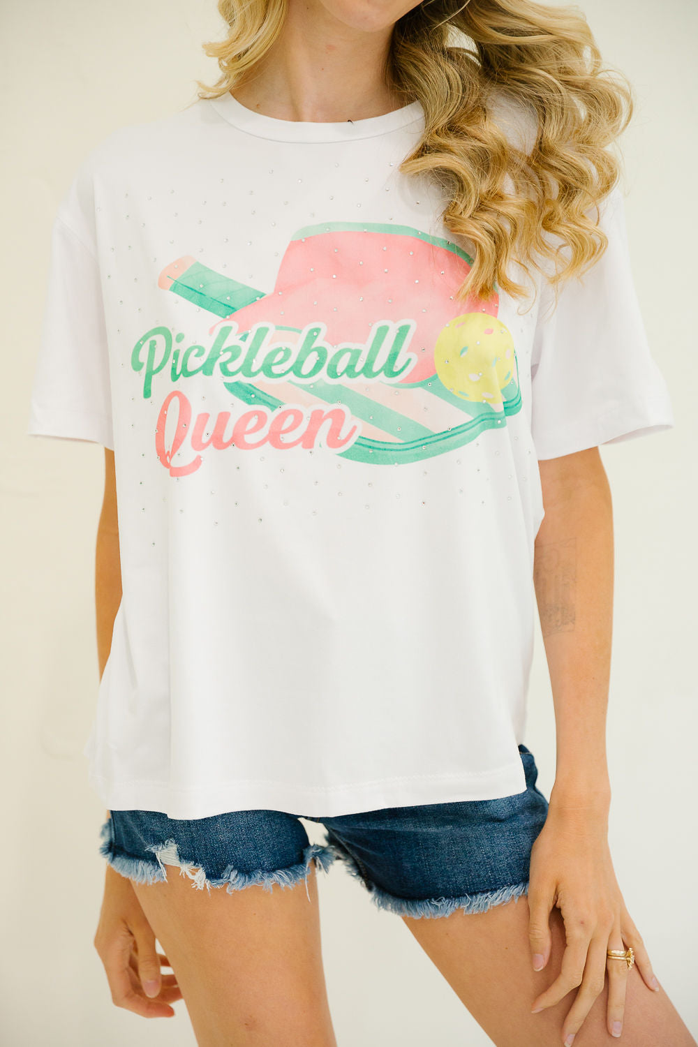 PICKLEBALL QUEEN WHITE TEE TEE Judith March