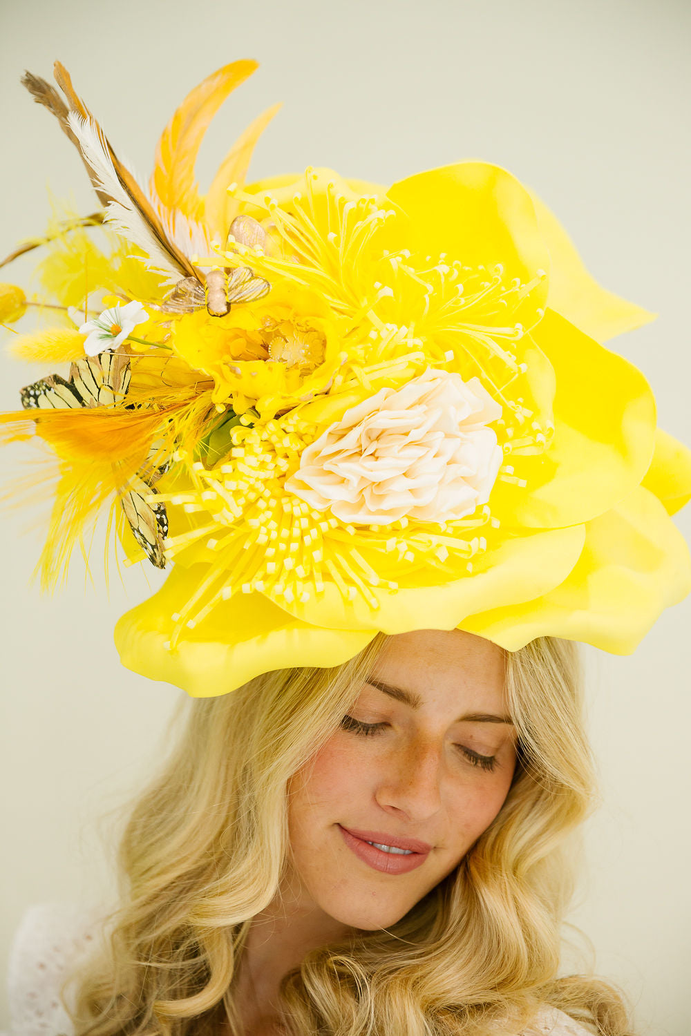 SUMMER CROWN FASCINATOR FASCINATOR Judith March