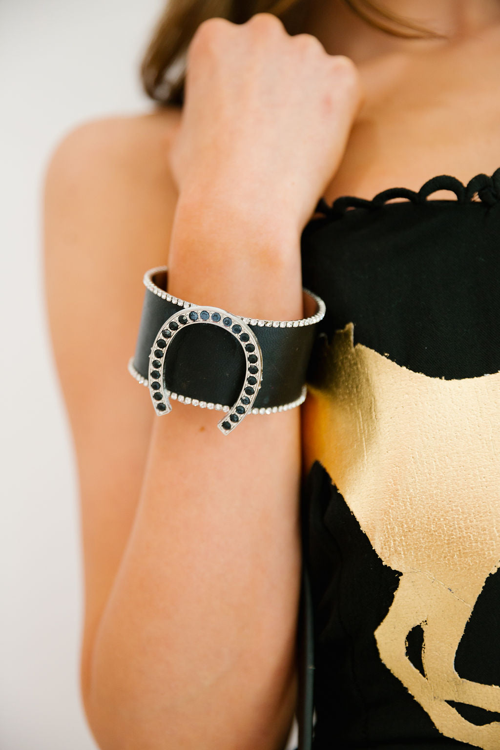 HORSESHOE BLACK BRACELET BRACELET Judith March