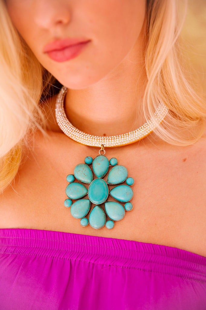 MYSTIC PENDANT VINTAGE NECKLACE - BY MADE IN THE DEEP SOUTH NECKLACE Judith March