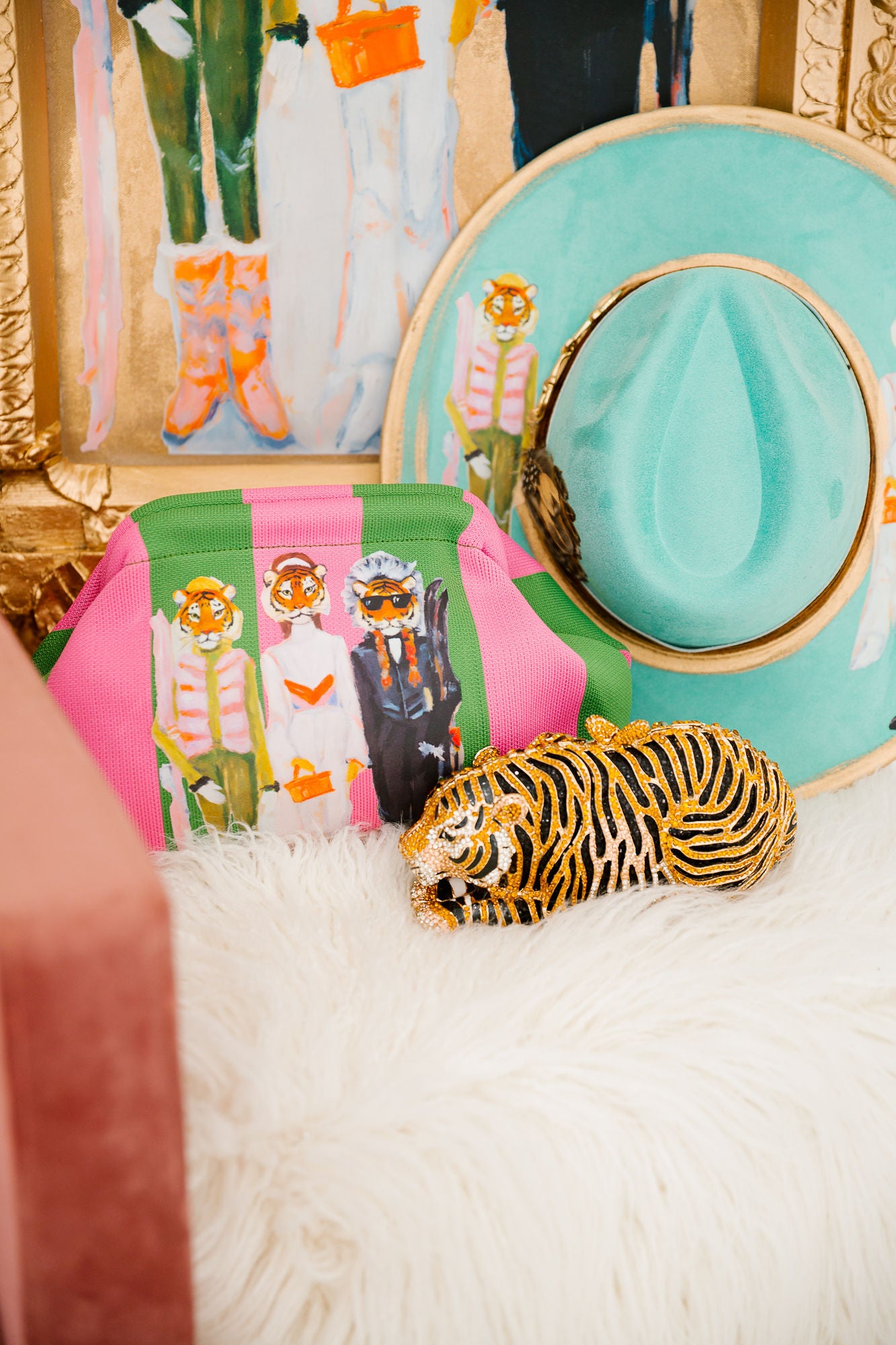 STRIPES & SLOPES CLUTCH BAG Judith March