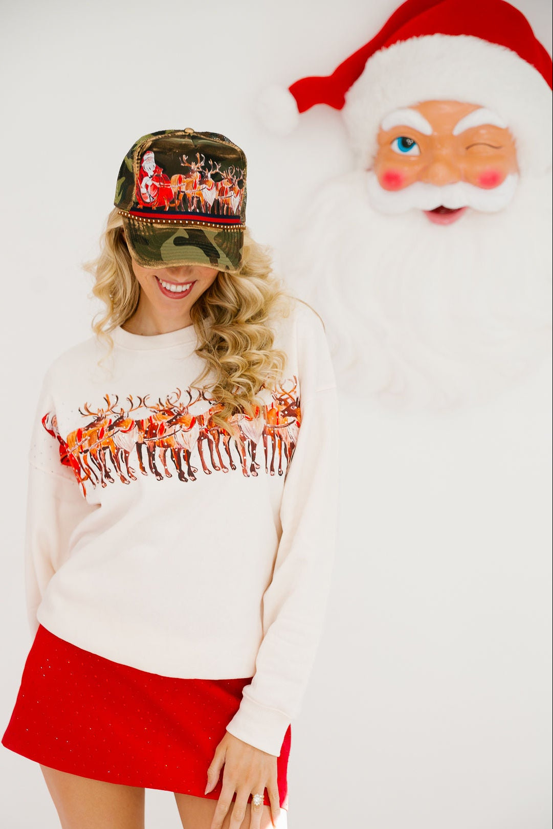 SANTA'S SLEIGH PULLOVER PULLOVER Judith March