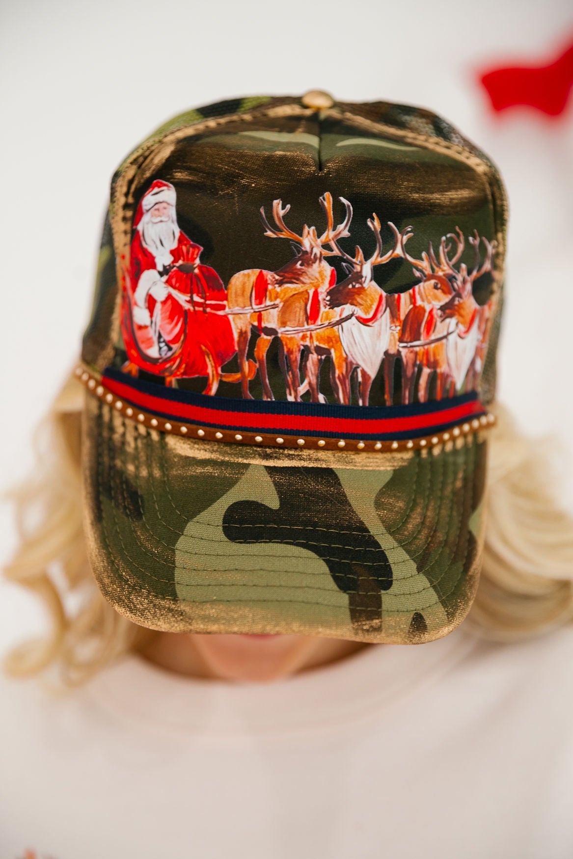 SANTA'S SLEIGH CAMO TRUCKER HAT TRUCKER HAT Judith March