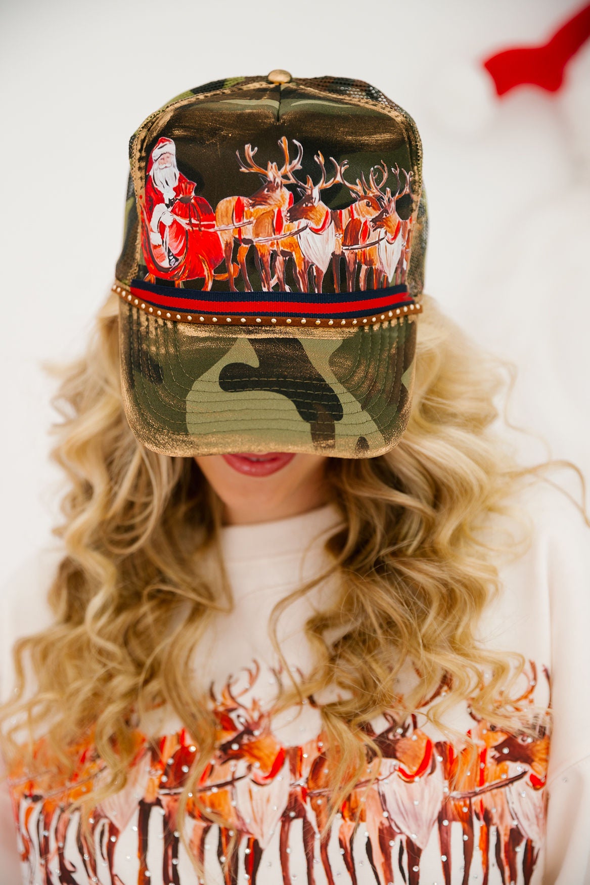SANTA'S SLEIGH CAMO TRUCKER HAT TRUCKER HAT Judith March