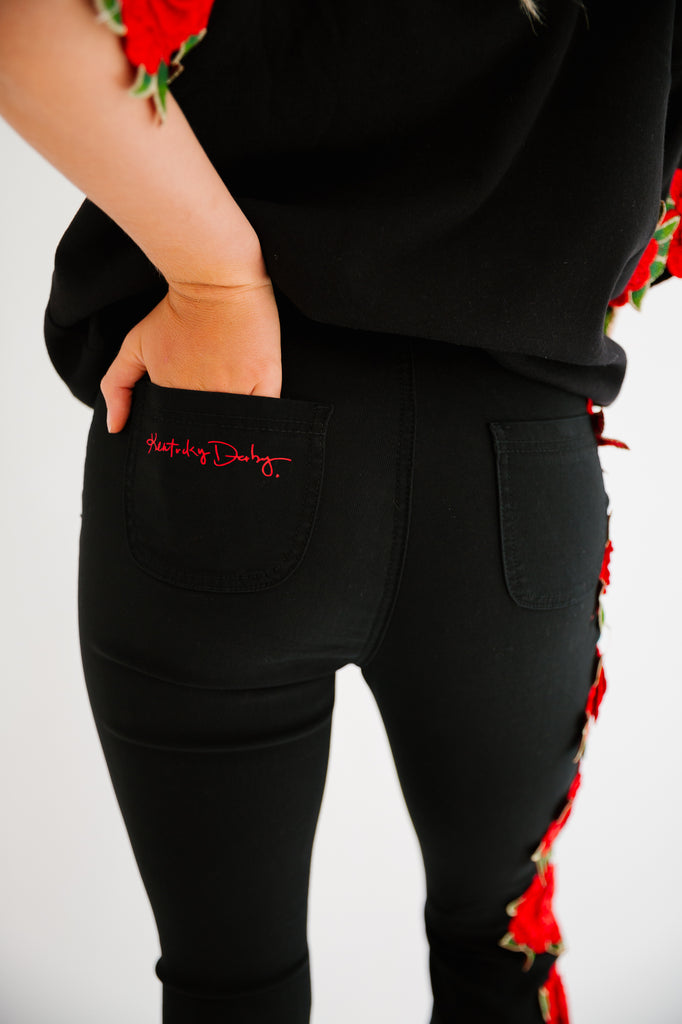 RUN FOR THE ROSES® BLACK FLARES FLARES Judith March