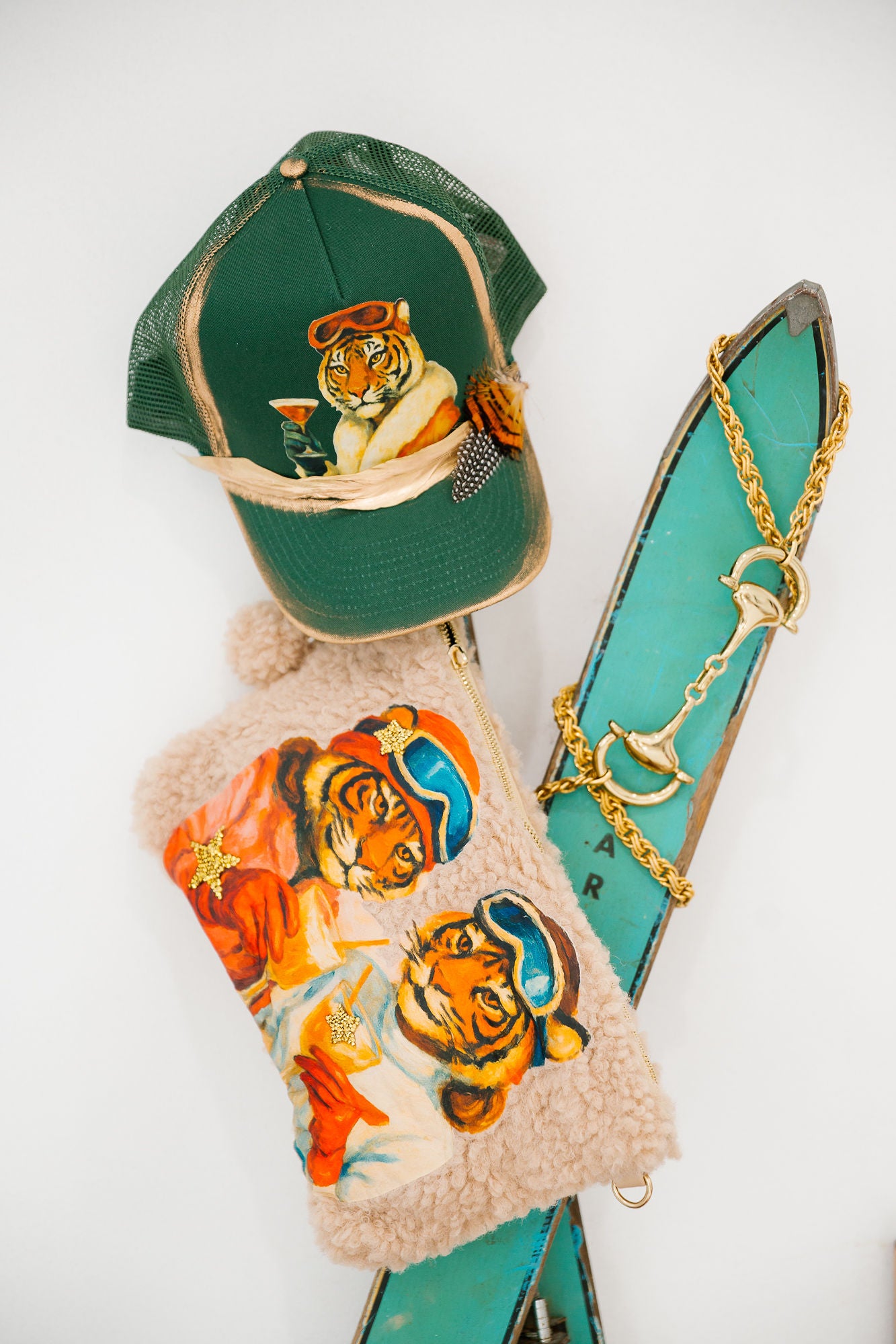 APRÈS TIGER SHERPA WRIST BAG BAG Judith March