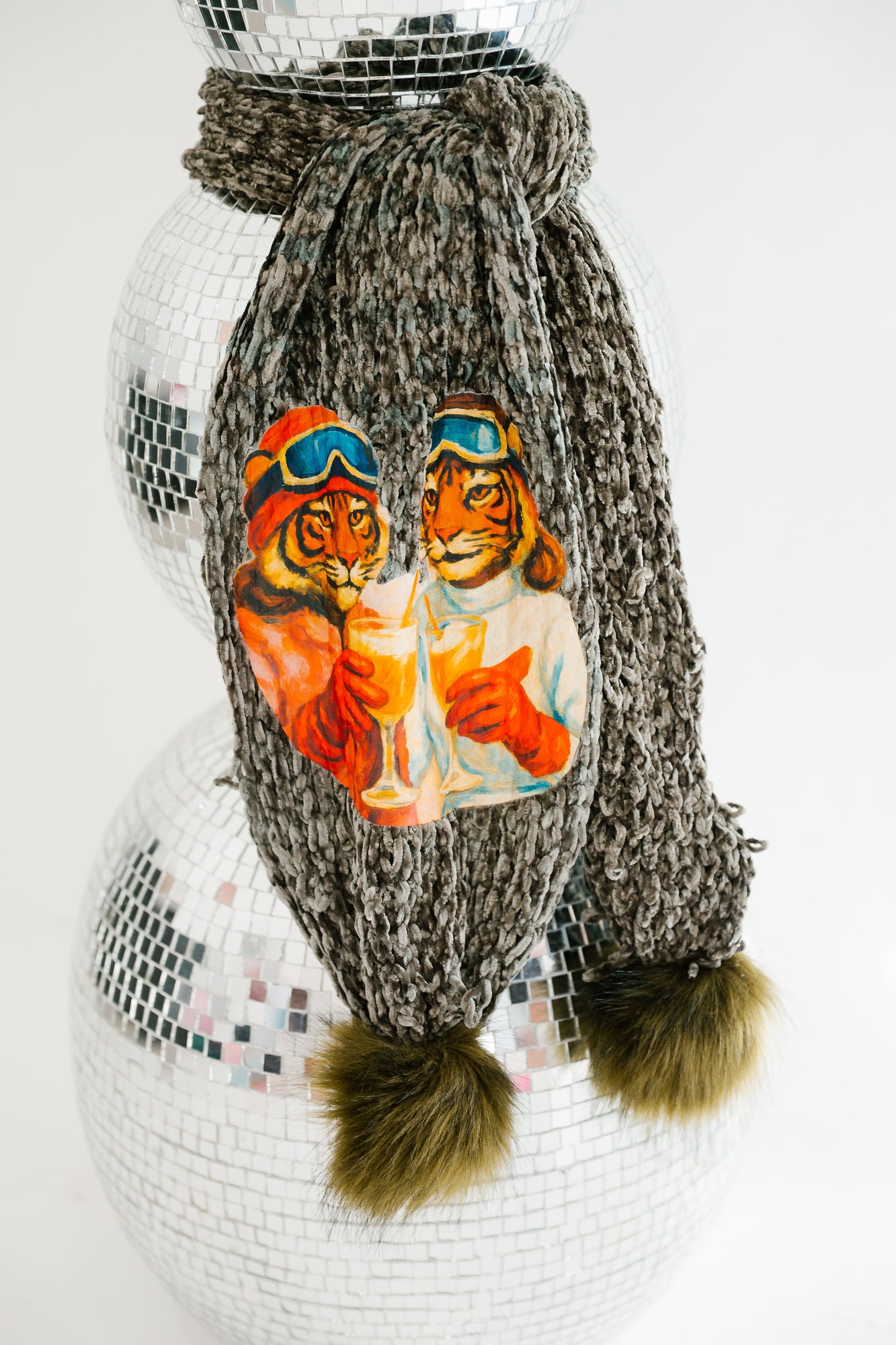 *SKI TIGER MARTINI SCARF HAT Judith March
