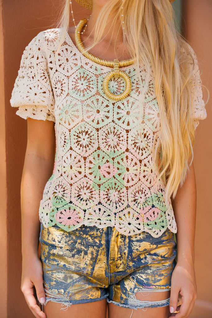 FLOWER POWER TOP TOP Judith March   