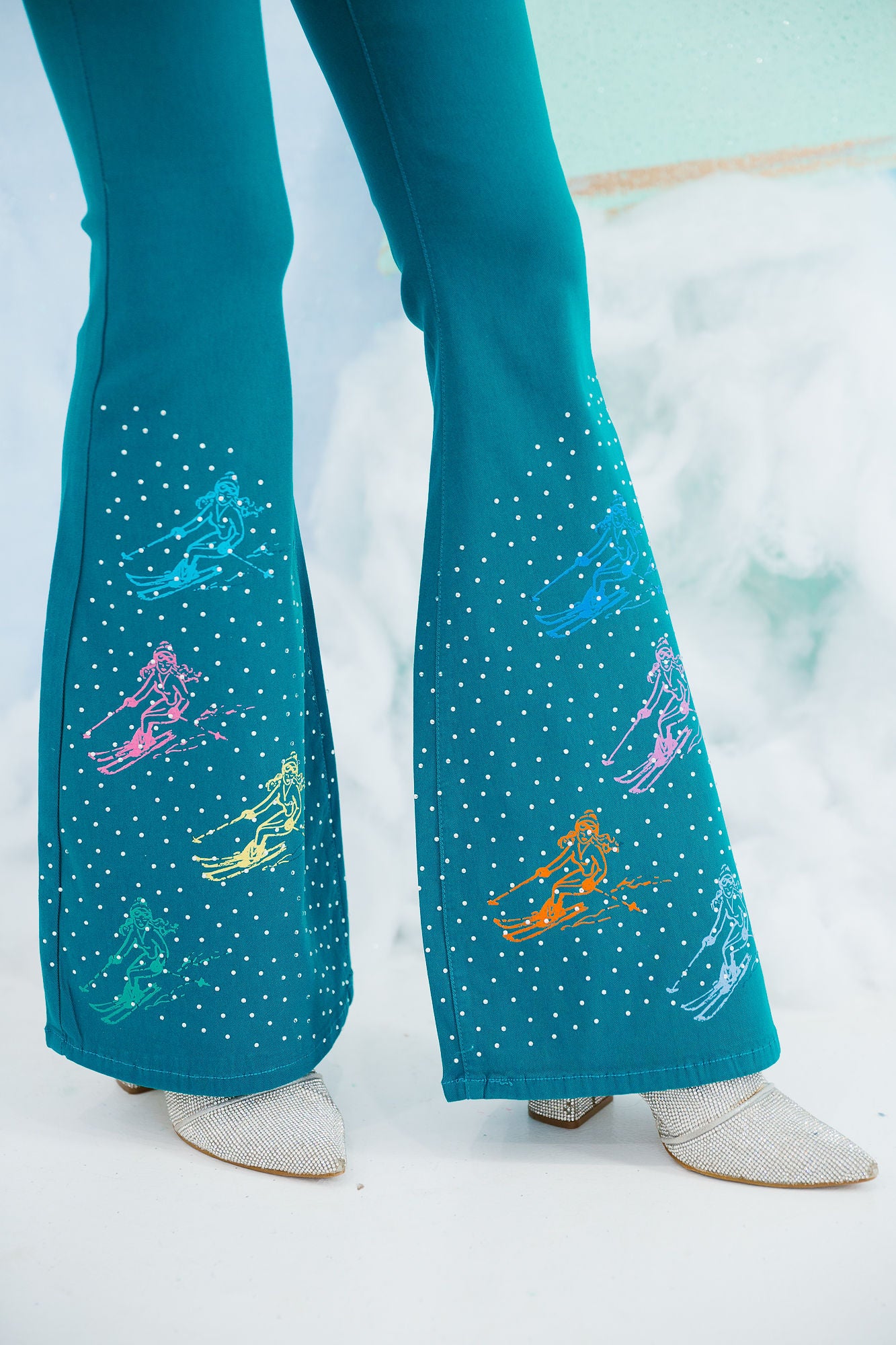 STAR OF THE SLOPES FLARES FLARES Judith March