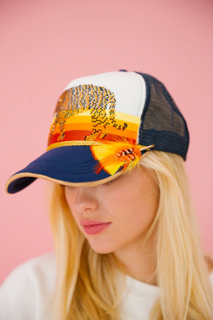 TIGER SUNSET TRUCKER HAT TRUCKER HAT Judith March
