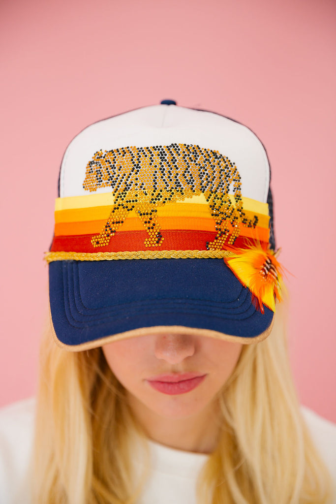 TIGER SUNSET TRUCKER HAT TRUCKER HAT Judith March