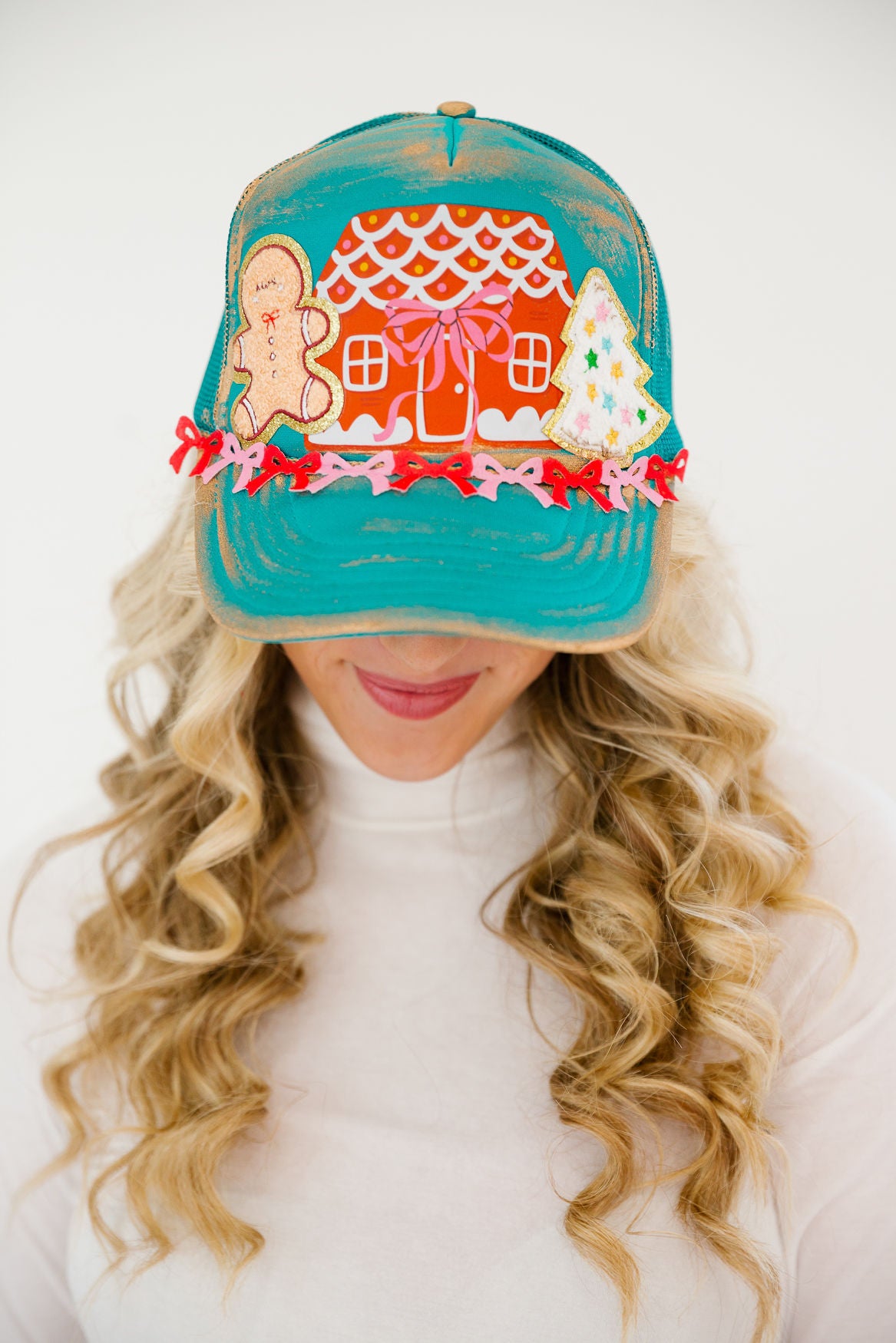 GINGERBREAD DREAMS TEAL TRUCKER HAT TRUCKER HAT Judith March