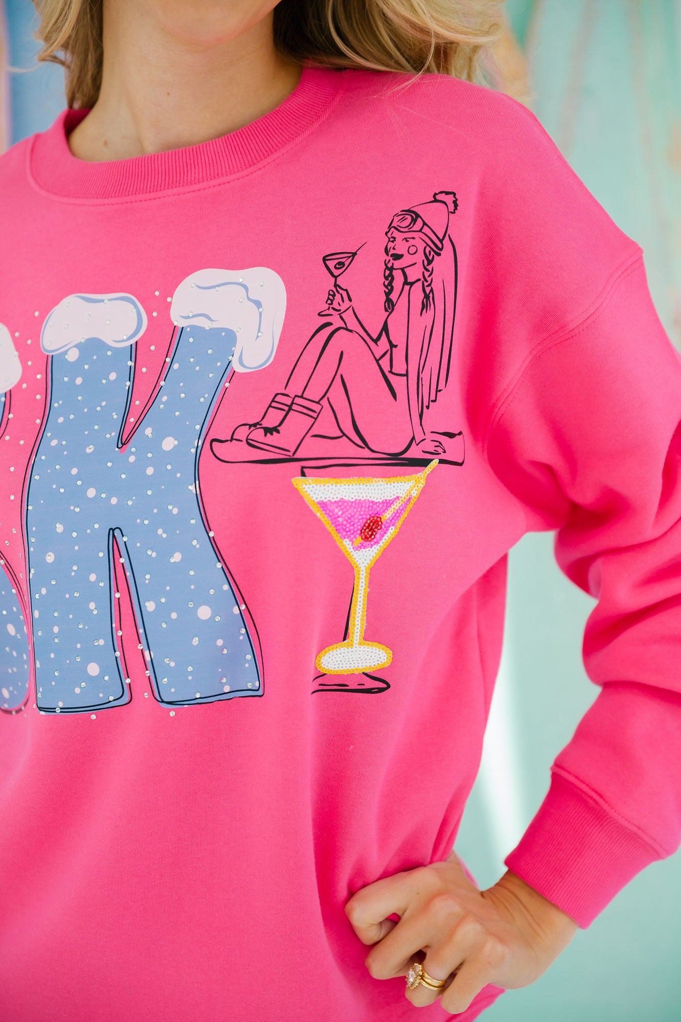 SKI SEASON PINK PULLOVER PULLOVER Judith March