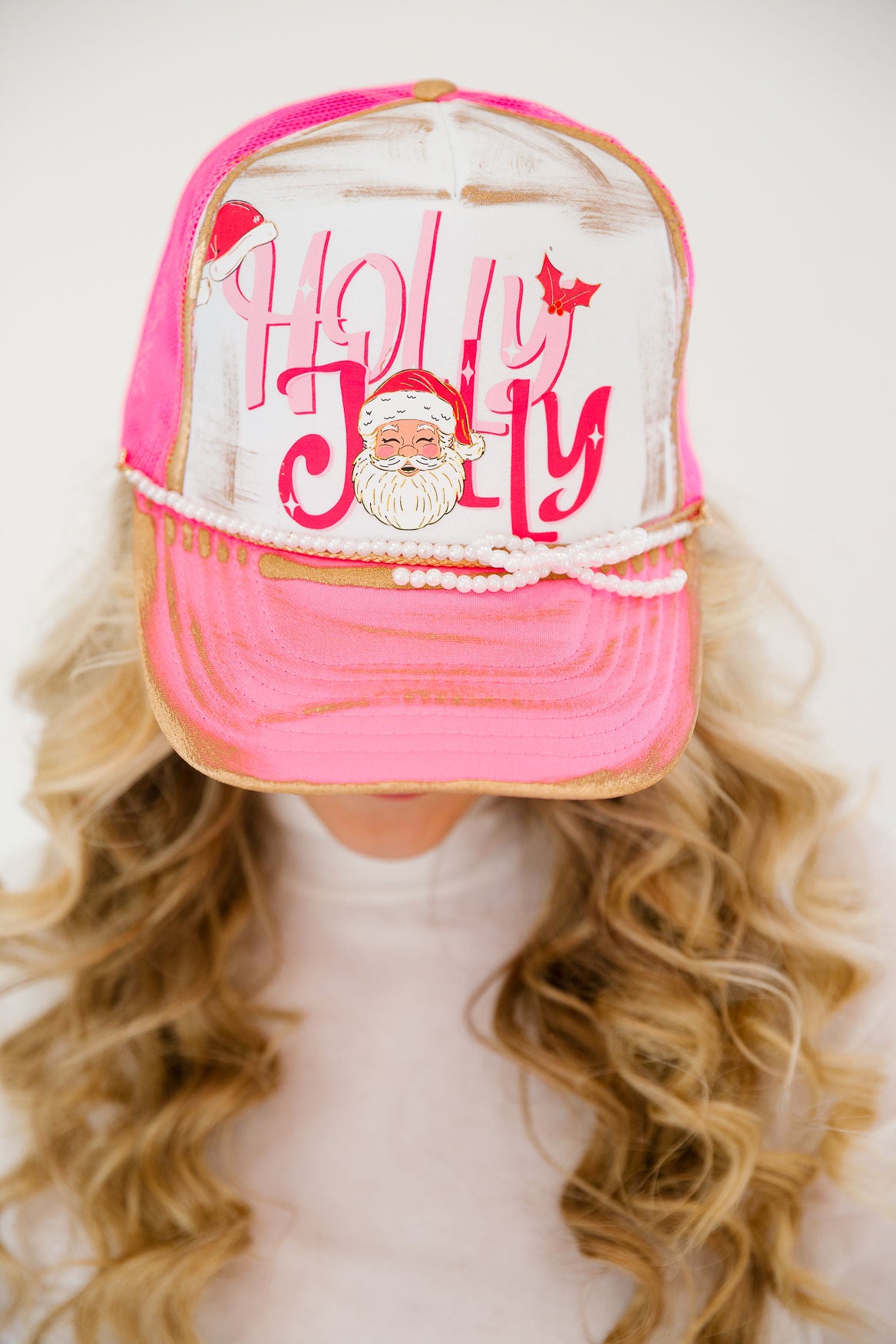 HOLLY JOLLY PEARL BOW TRUCKER HAT TRUCKER HAT Judith March