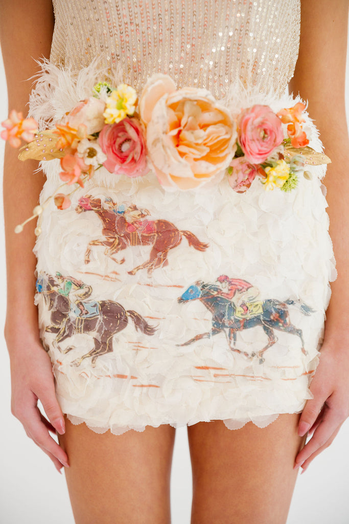VICTORY LAP FLORAL CREAM SKIRT SKIRT Judith March