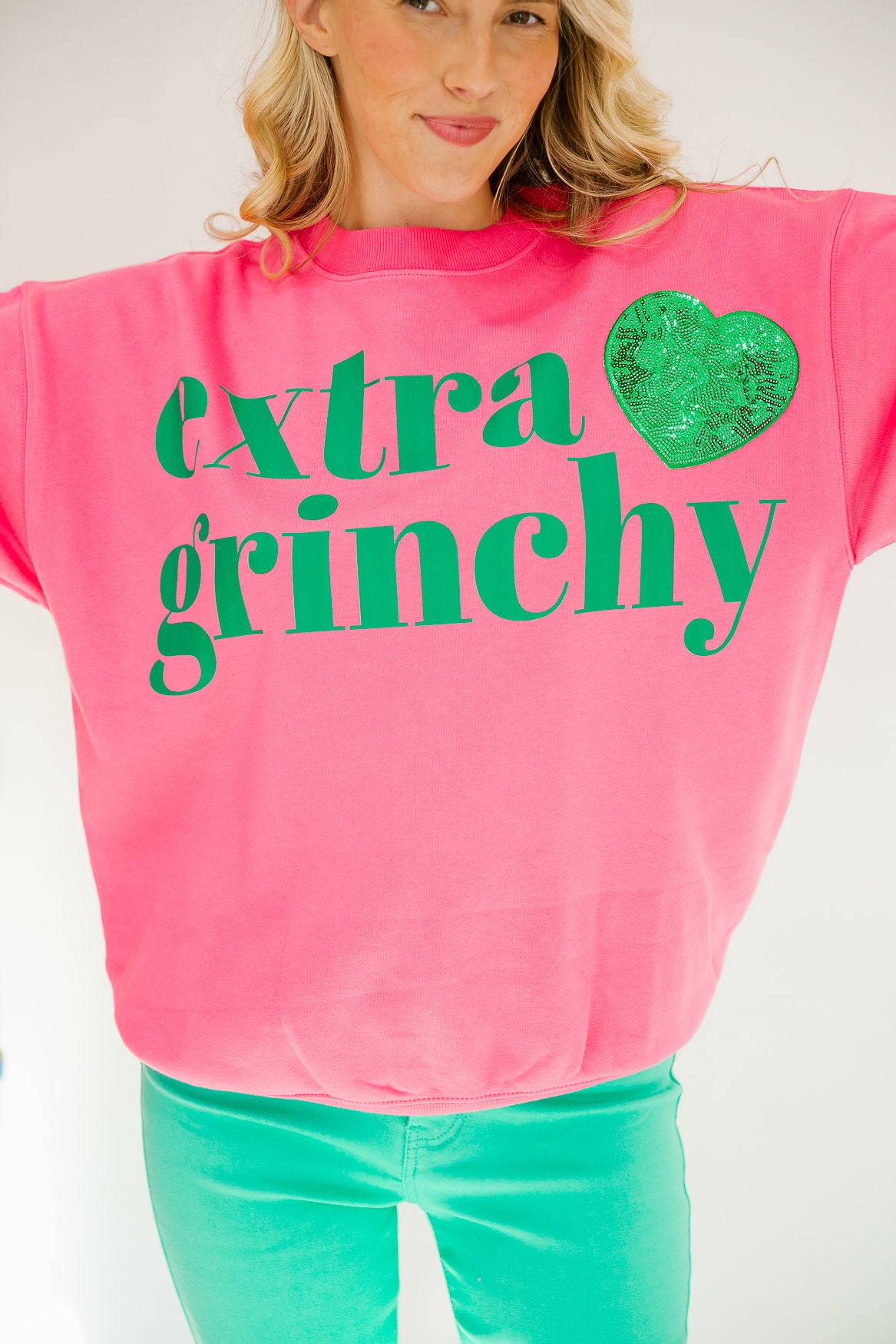 EXTRA GRINCHY HEART PULLOVER PULLOVER Judith March