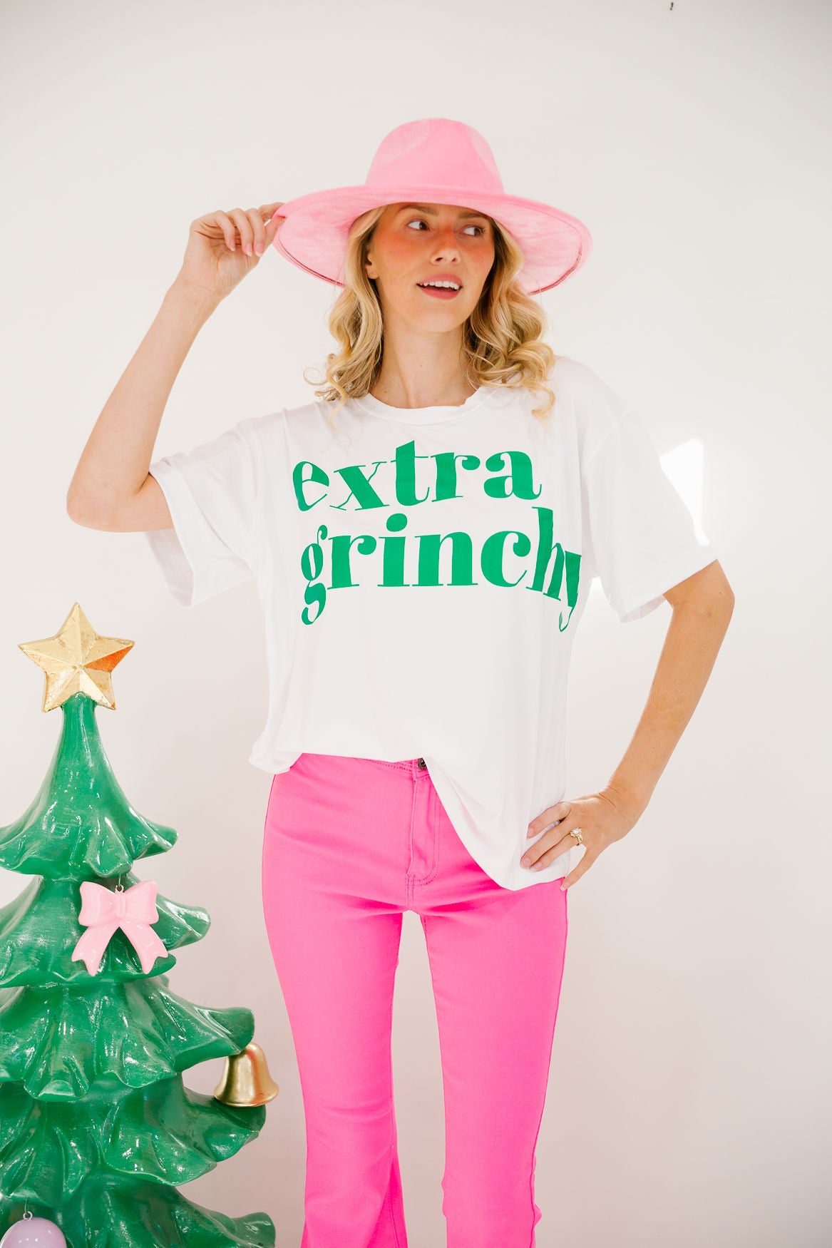 EXTRA GRINCHY TEE TEE Judith March