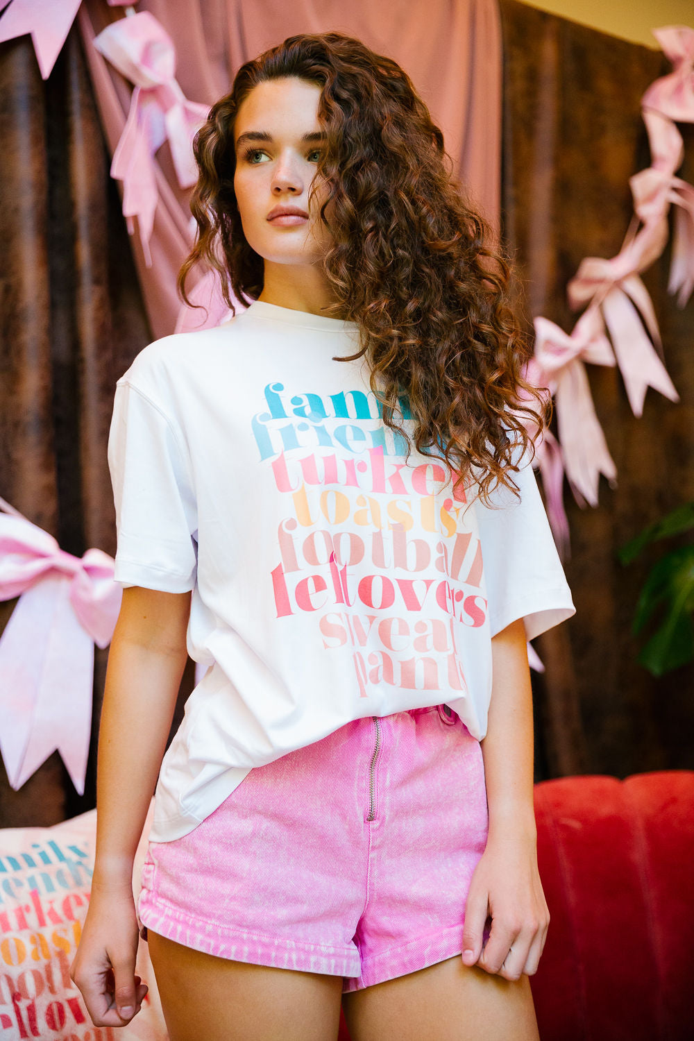 THANKSGIVING ESSENTIALS TEE TEE Judith March