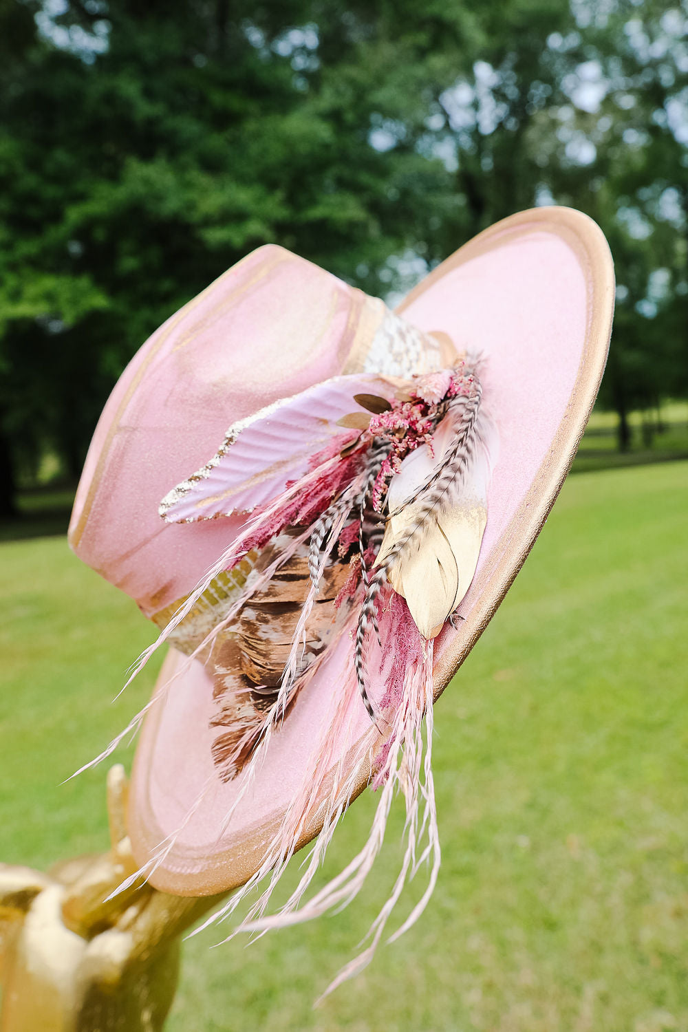 FEAST & FLAIR BOW RANCHER HAT RANCHER HAT Judith March