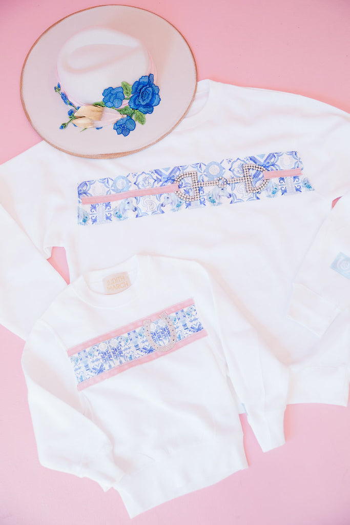 MINI KIDS THRILL OF THE RACE WHITE PULLOVER PULLOVER Judith March