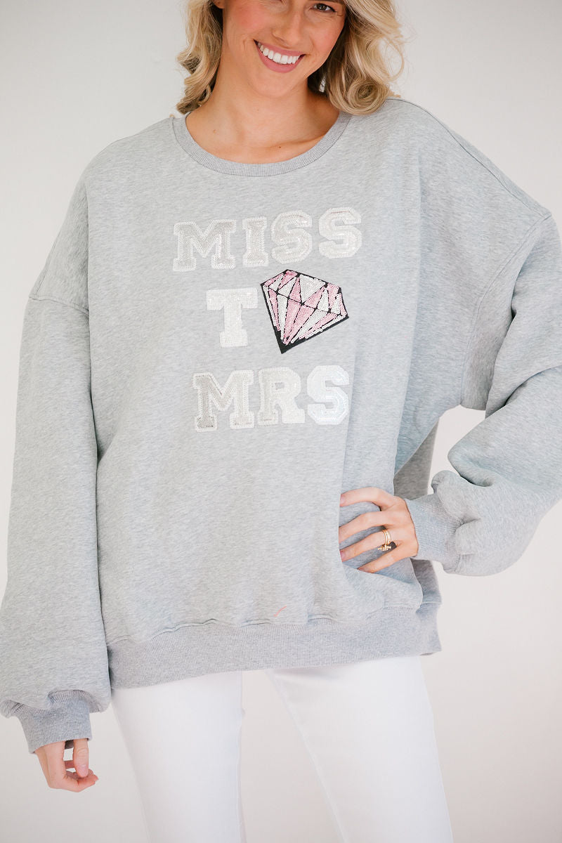 *MISS TO MRS GREY PULLOVER - LARGE HAT Judith March