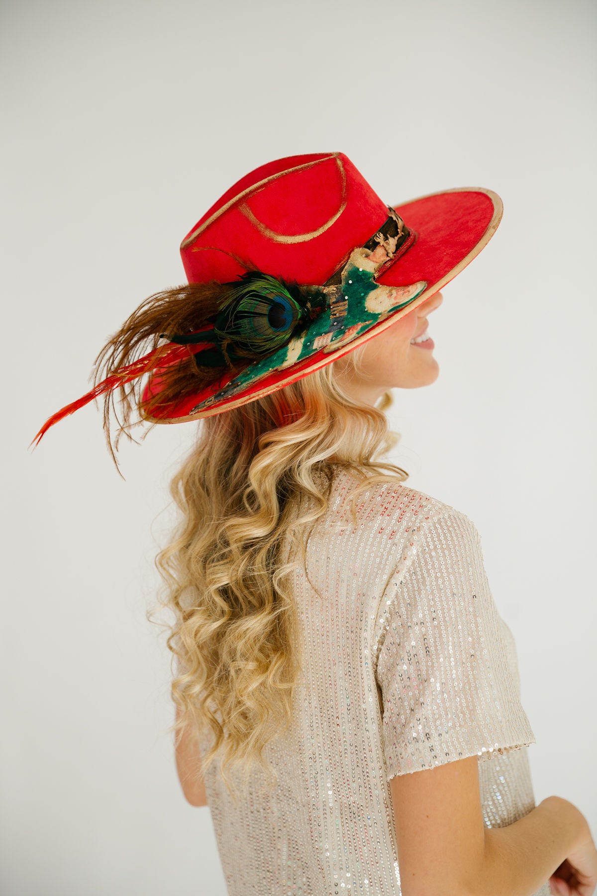 MAKING SPIRITS BRIGHT RED RANCHER HAT RANCHER HAT Judith March