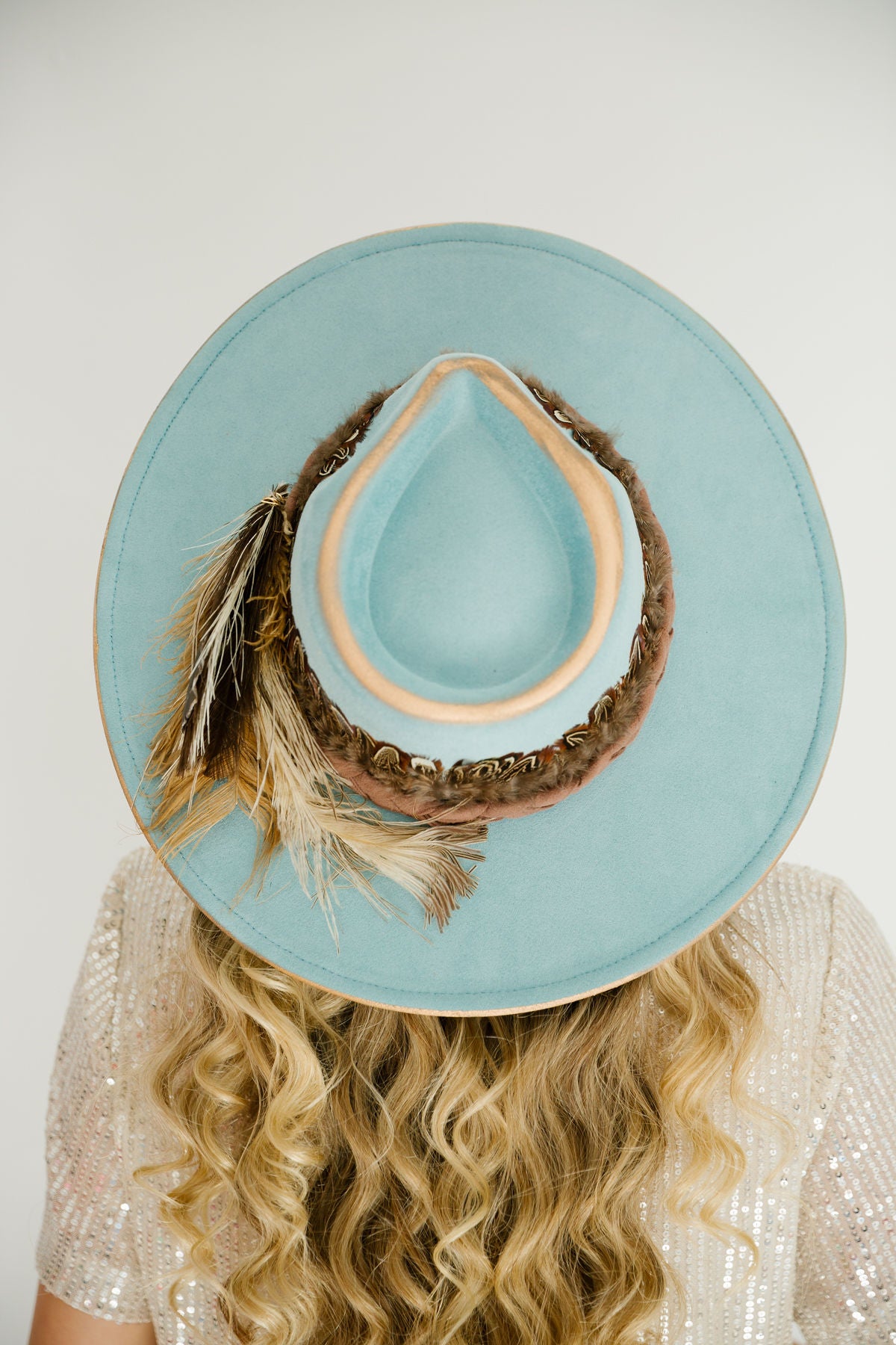 FROST & FEATHER RANCHER HAT RANCHER HAT Judith March