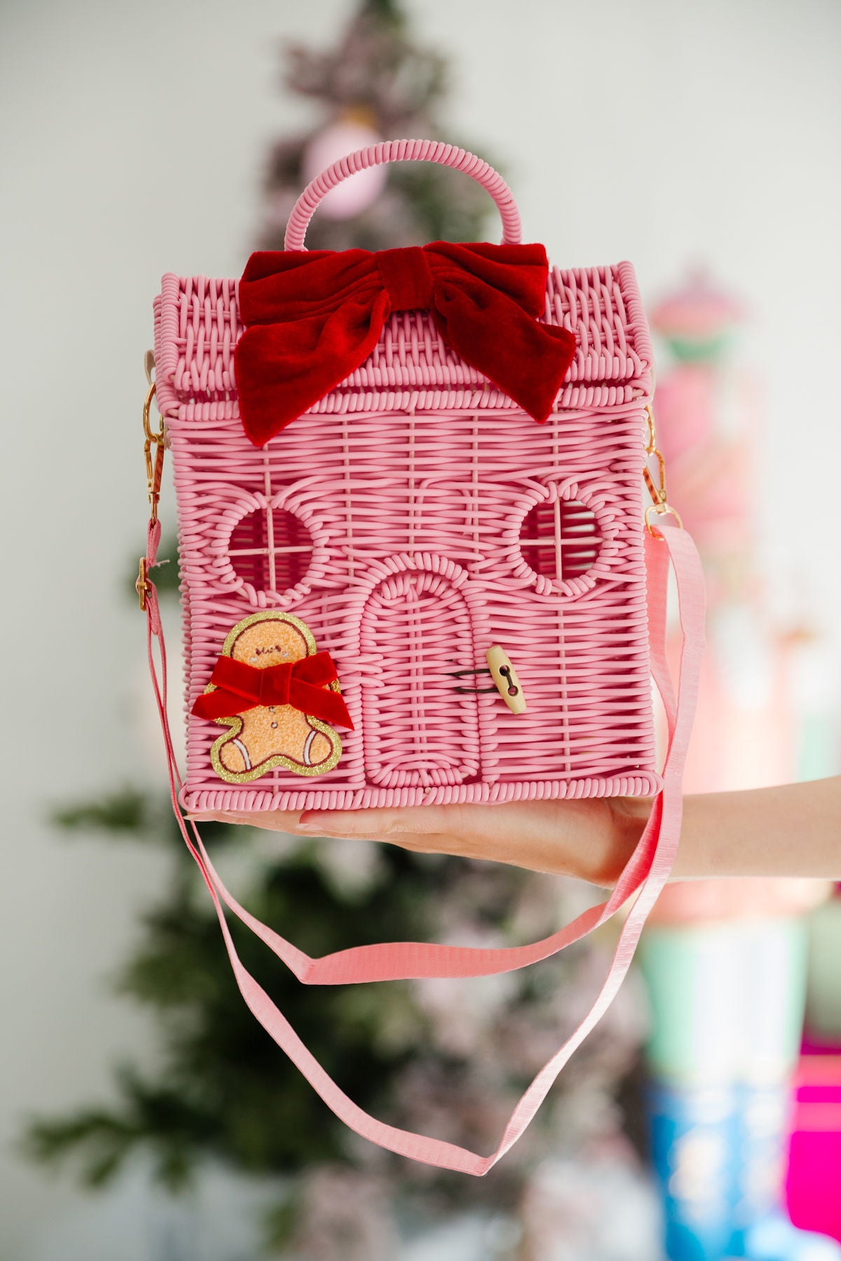 GINGERBREAD BOW WICKER PURSE PURSE Judith March