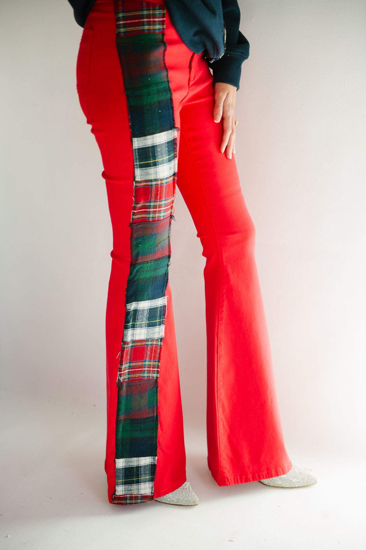 HOLIDAY PLAID FLARES FLARES Judith March