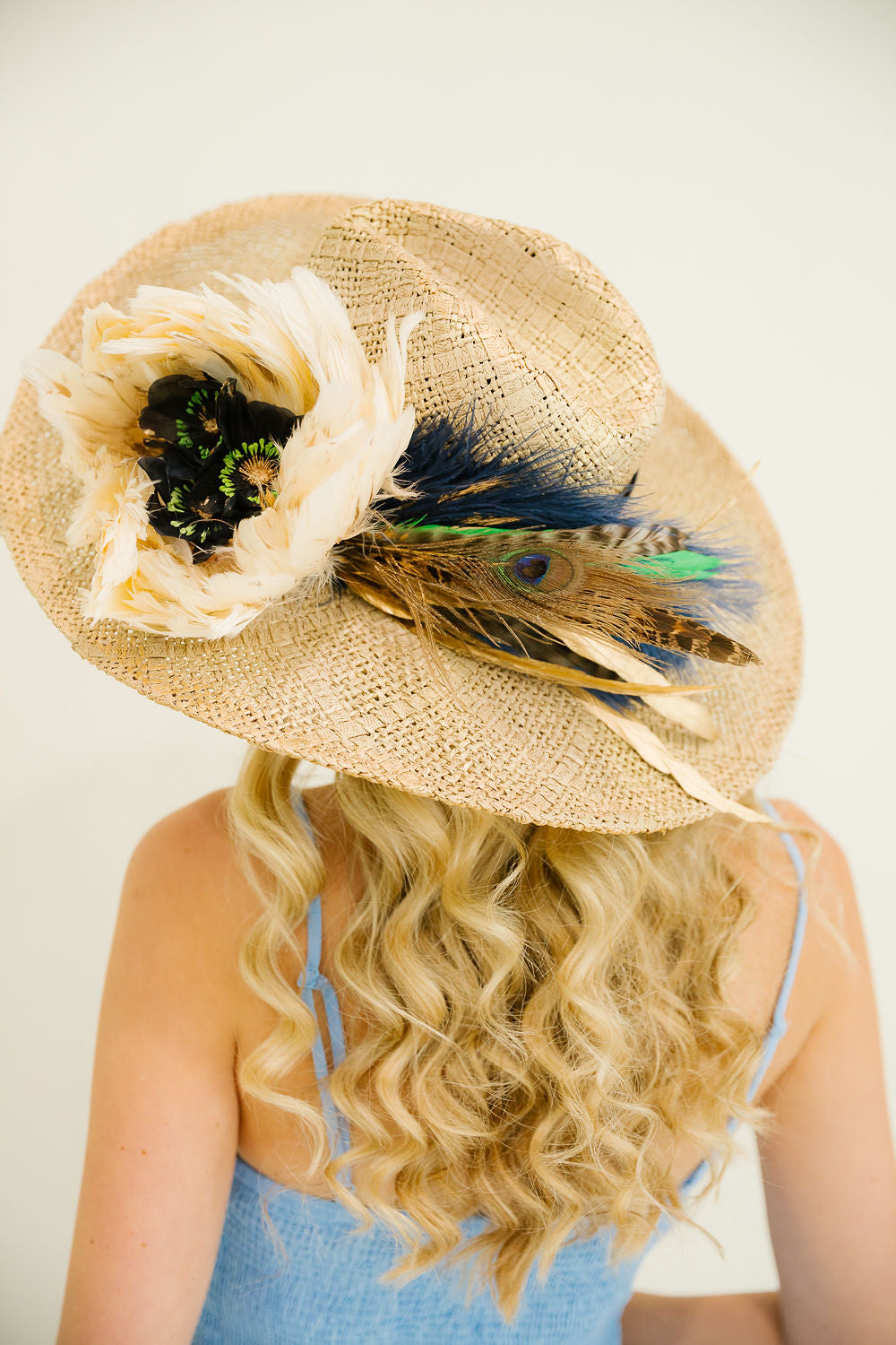 FEATHERED BLOOM SUN HAT RANCHER HAT Judith March