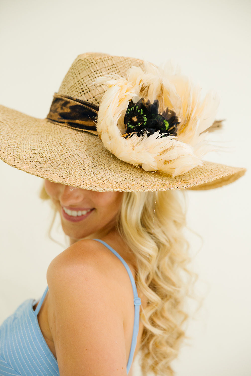 FEATHERED BLOOM SUN HAT RANCHER HAT Judith March