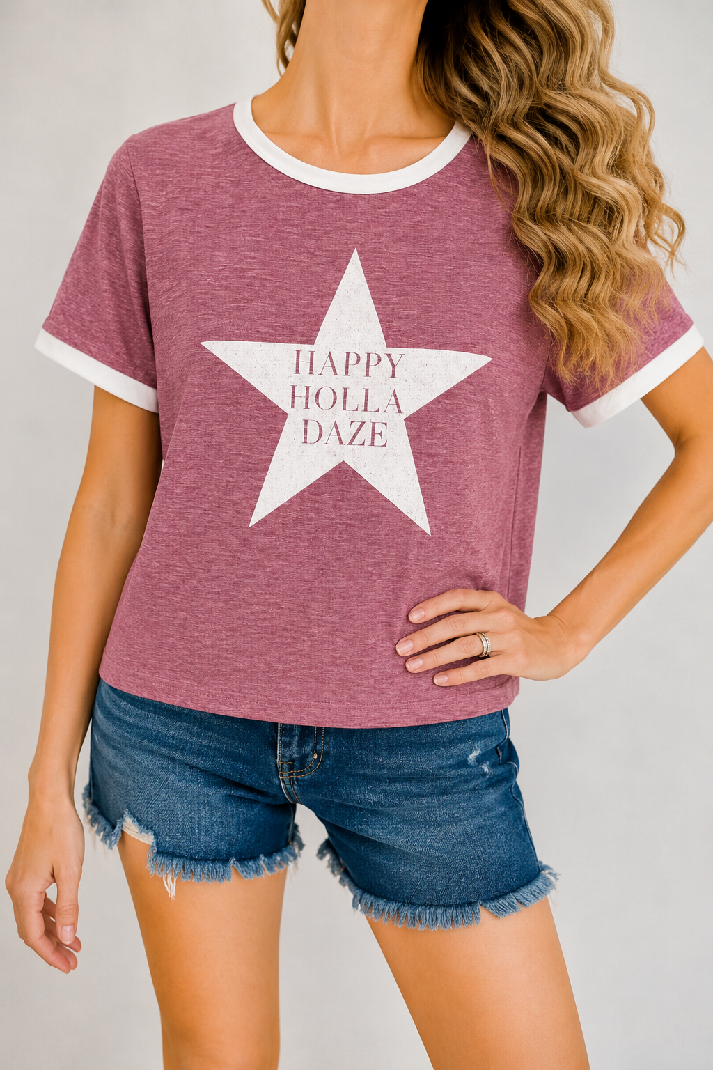 *HAPPY HOLLA DAZE TEE - MEDIUM