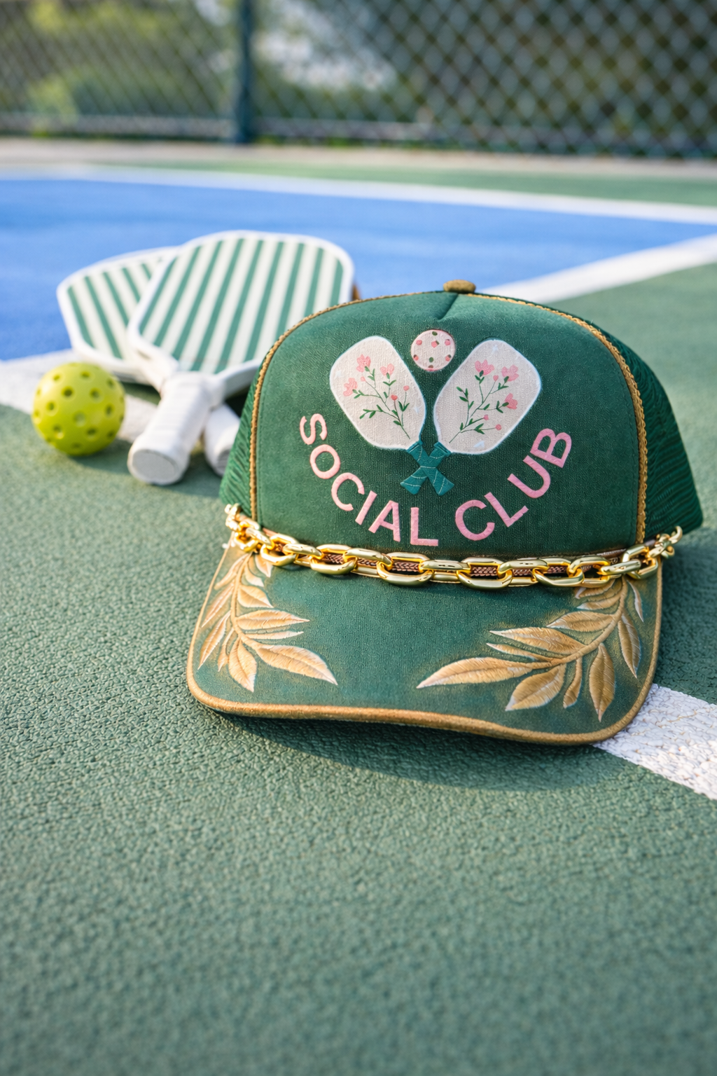 SOCIAL CLUB STRUCTURED HAT TRUCKER HAT Judith March