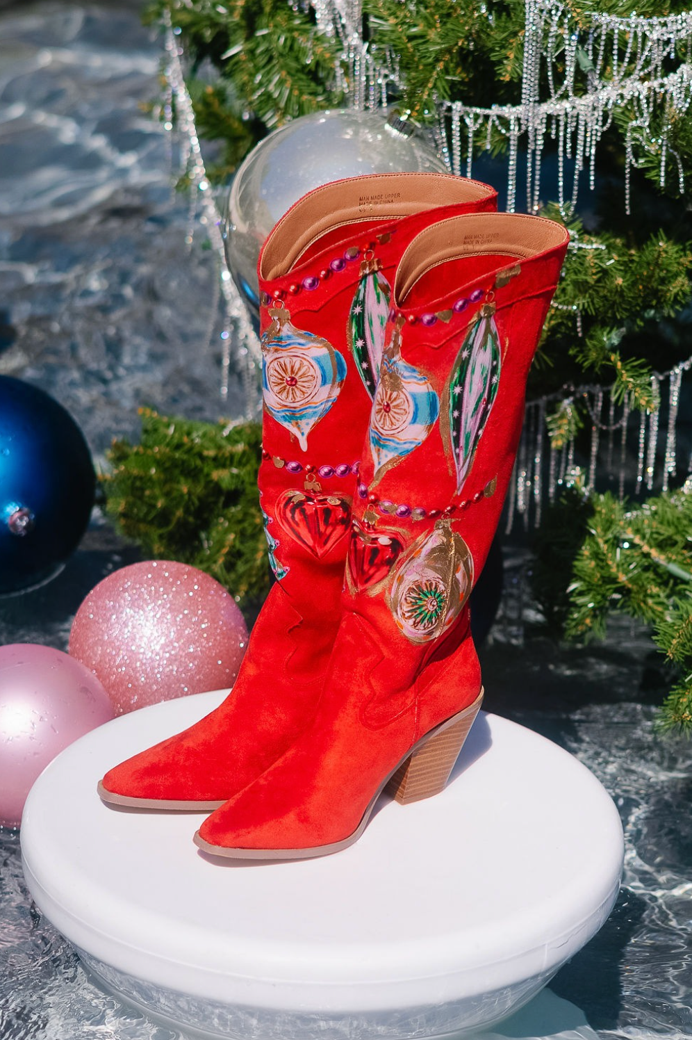 DECK THE HALLS RED BOOTS BOOTS Judith March