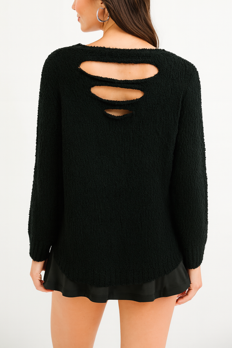 MOMSTER DISTRESSED SWEATER